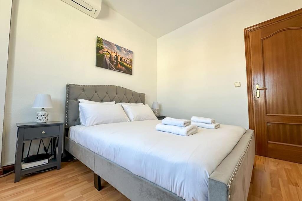 Luminoso Apartamento Turistico En Chamartin Madrid Exterior foto